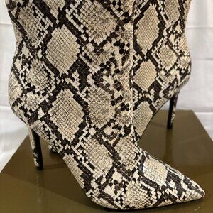 Thalia Sodi Women's Rylie Pointed Toe Ankle Booties Snake Skin Shoes Size 7 M